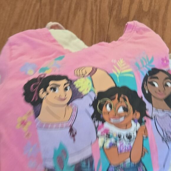 Assorted Kids Graphic T-Shirts - Picture 16 of 17